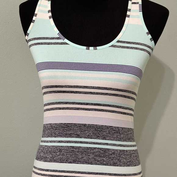 Lululemon Tank - Picture 1 of 2